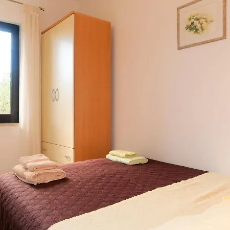 Apartment Urdih - Krk316 By Interhome *