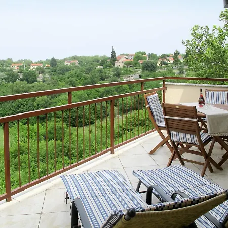 Apartament Urdih-2 By Interhome Malinska