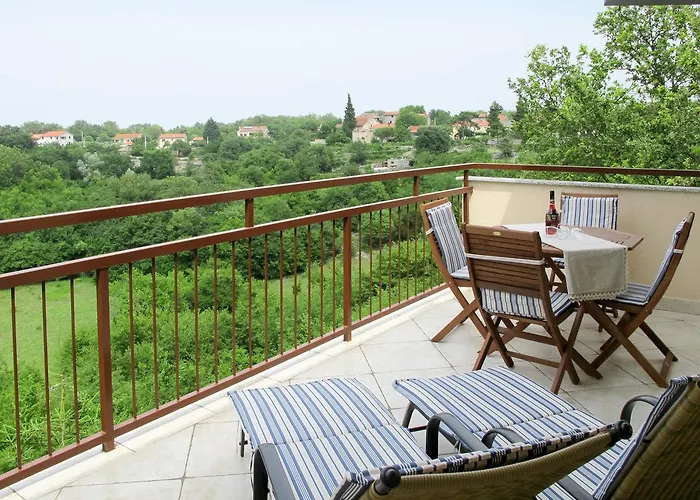 Appartement Urdih-2 By Interhome Malinska